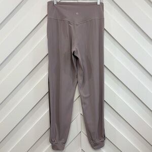 Lululemon Align Joggers 28” *Vent In Violet Verbena Size 10